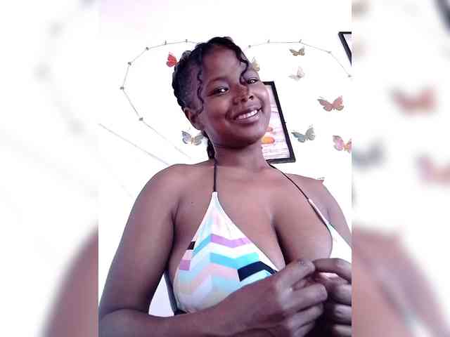 Sayrahsexy webcam