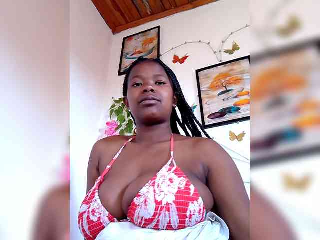 Sayrahsexy webcam