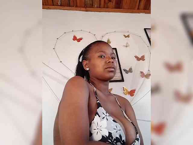 Sayrahsexy webcam