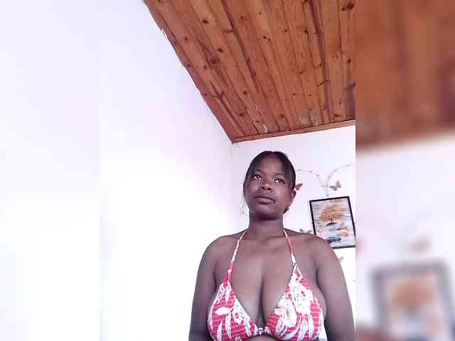 Sayrahsexy webcam