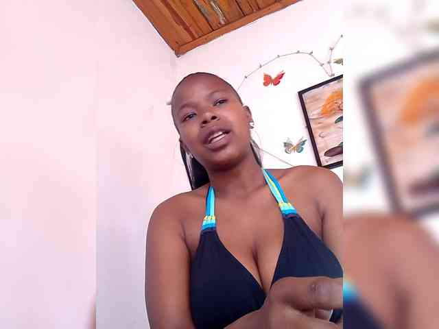 Sayrahsexy webcam