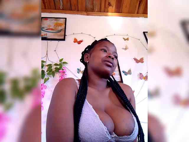 Sayrahsexy webcam