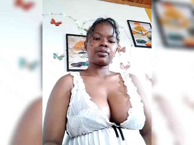 Sayrahsexy webcam
