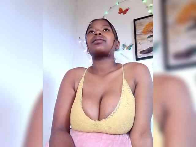 Sayrahsexy webcam