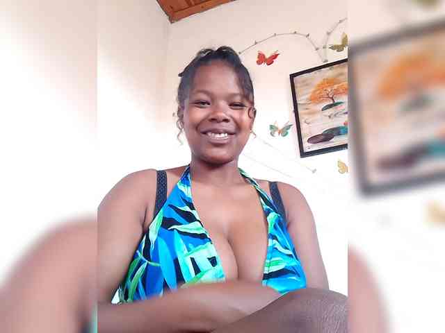 Sayrahsexy webcam
