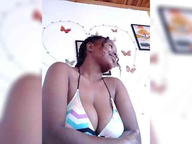 Sayrahsexy Live Webcam on BongaCams