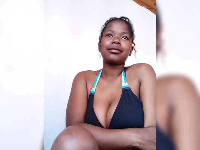 Sayrahsexy webcam