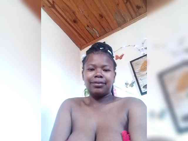 Sayrahsexy webcam