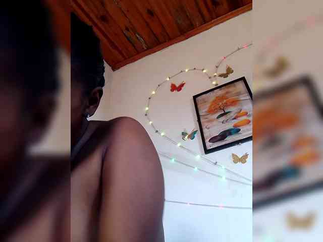Sayrahsexy webcam