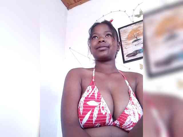 Sayrahsexy webcam