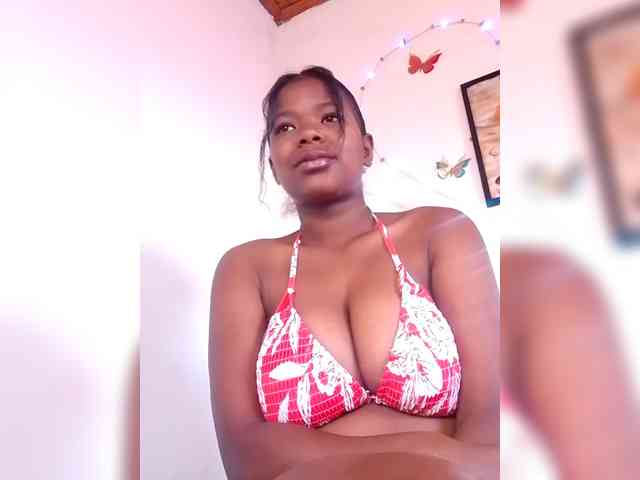 Sayrahsexy webcam