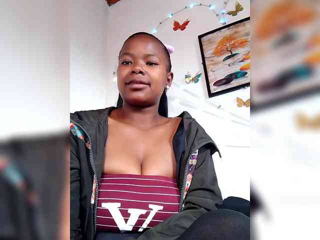 Sayrahsexy webcam