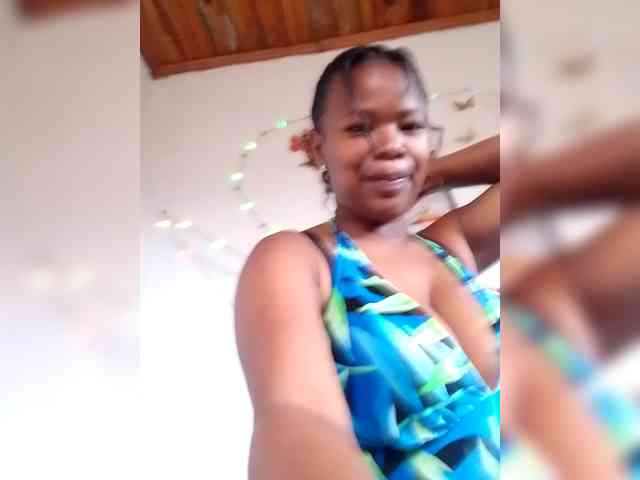Sayrahsexy webcam