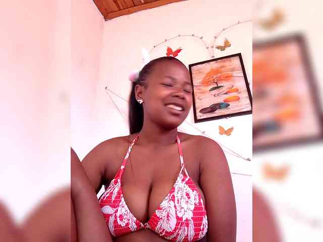 Sayrahsexy webcam