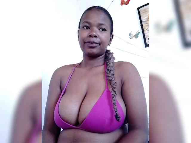 Sayrahsexy webcam