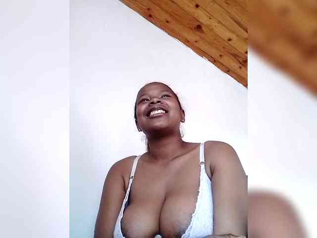 Sayrahsexy webcam
