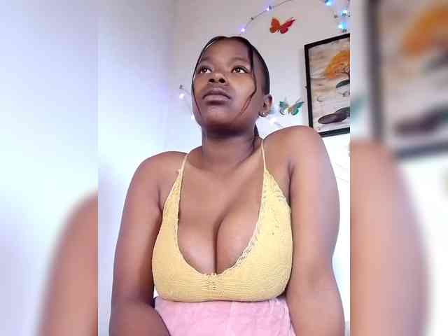 Sayrahsexy webcam