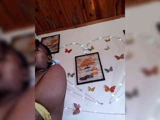 Sayrahsexy webcam
