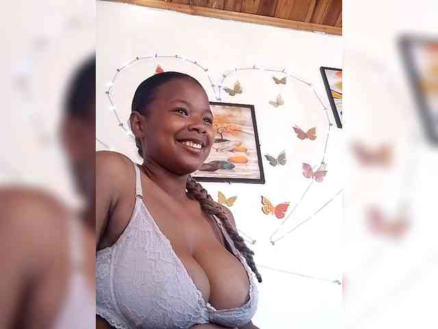 Sayrahsexy webcam