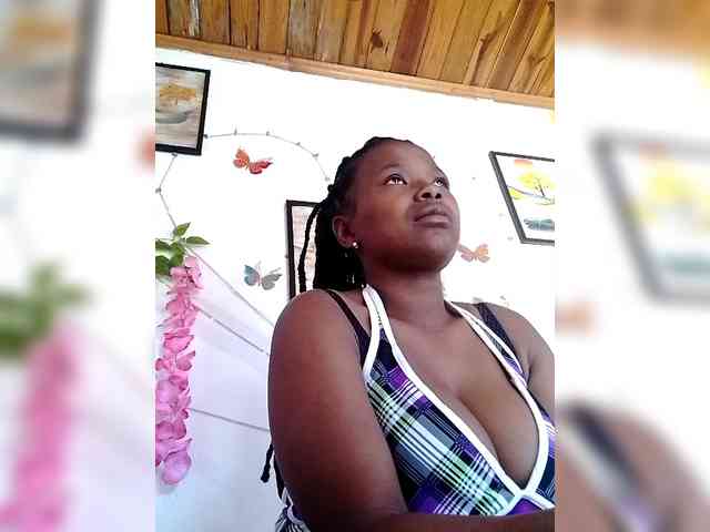 Sayrahsexy webcam