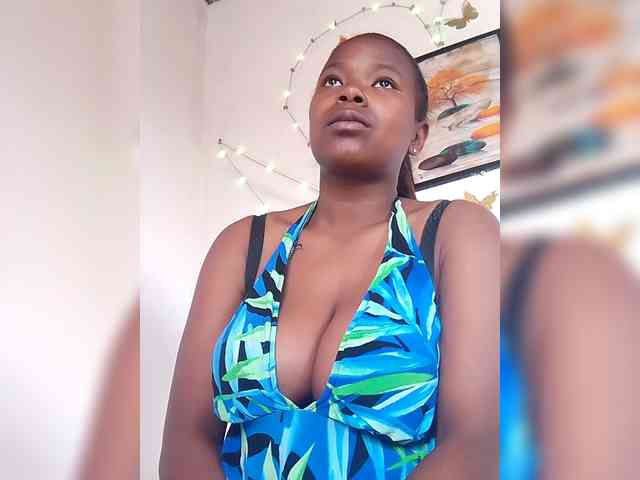 Sayrahsexy webcam