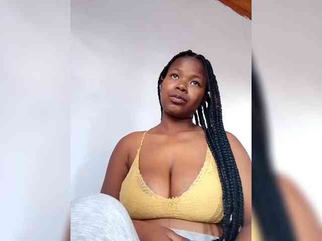 Sayrahsexy Live Webcam on BongaCams