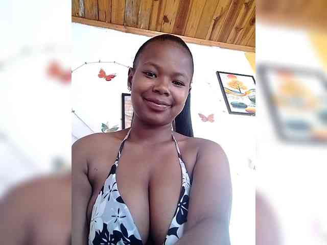 Sayrahsexy webcam