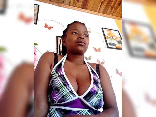 Sayrahsexy webcam