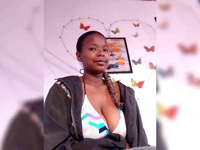 Modèle: Sayrahsexy