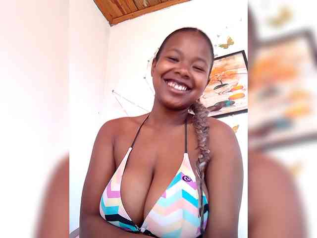 Sayrahsexy webcam