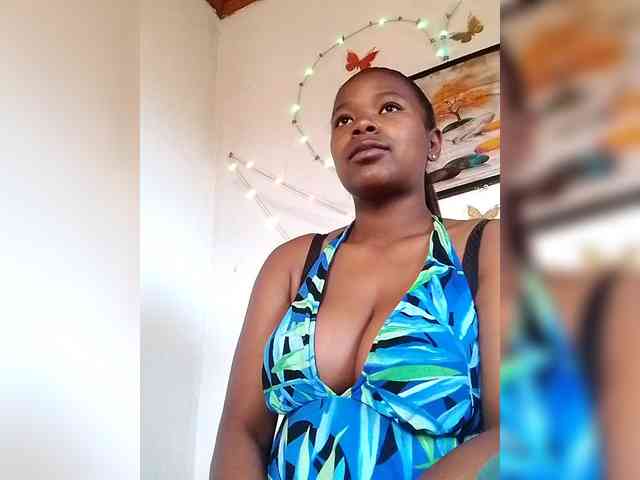 Sayrahsexy webcam