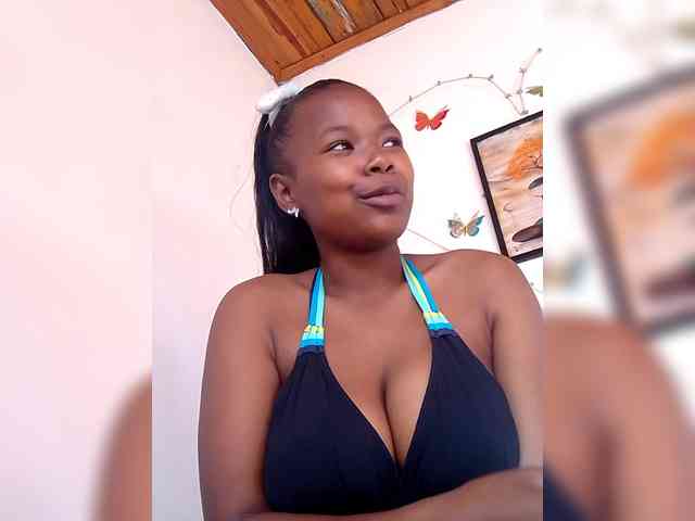 Sayrahsexy webcam