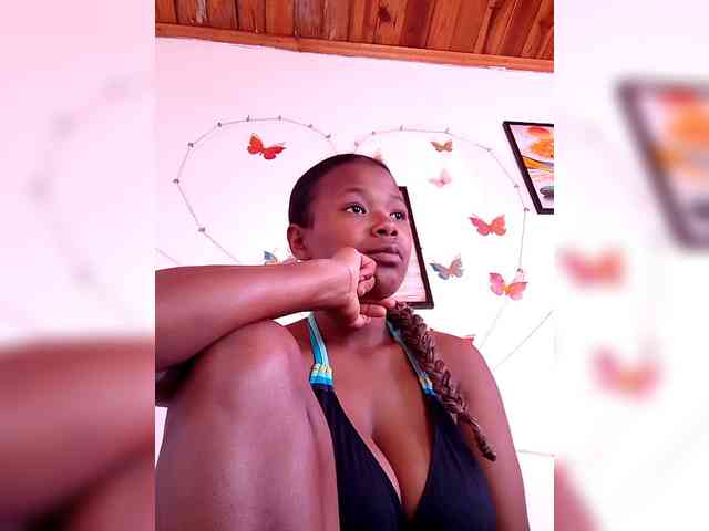 Sayrahsexy webcam