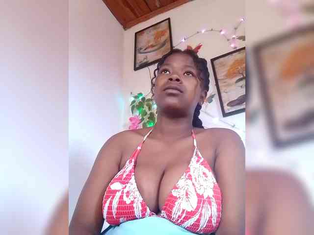Sayrahsexy webcam