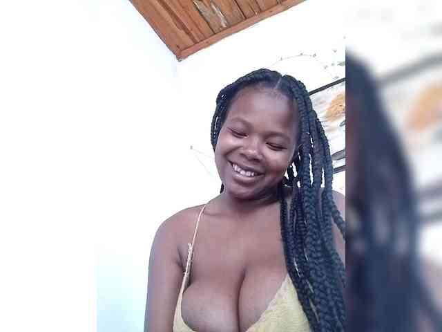 Sayrahsexy webcam
