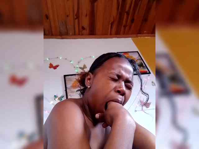 Sayrahsexy webcam