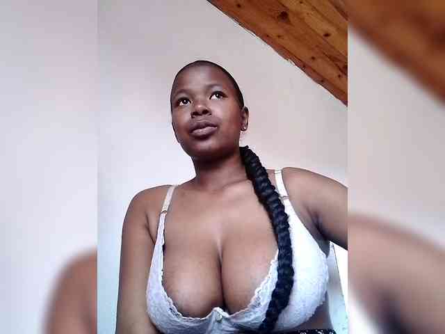 Sayrahsexy webcam