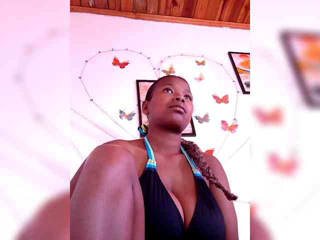 Sayrahsexy webcam