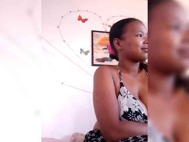 Sayrahsexy webcam