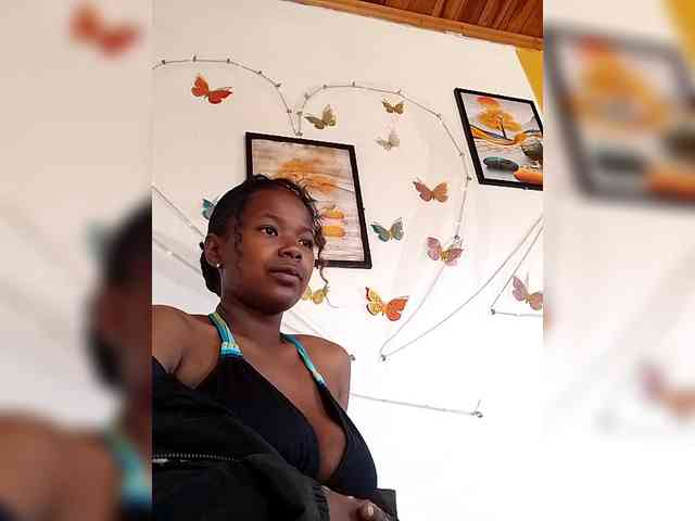 Sayrahsexy webcam