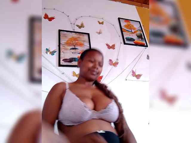 Sayrahsexy webcam