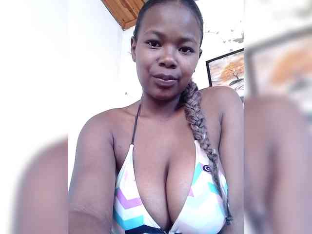 Sayrahsexy webcam