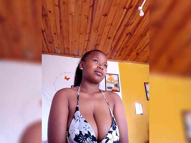 Sayrahsexy webcam
