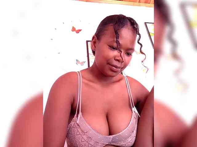 Sayrahsexy webcam