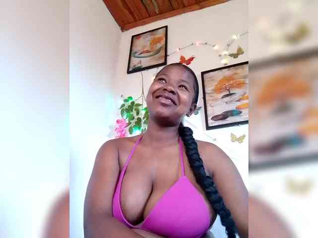 Modèle: Sayrahsexy