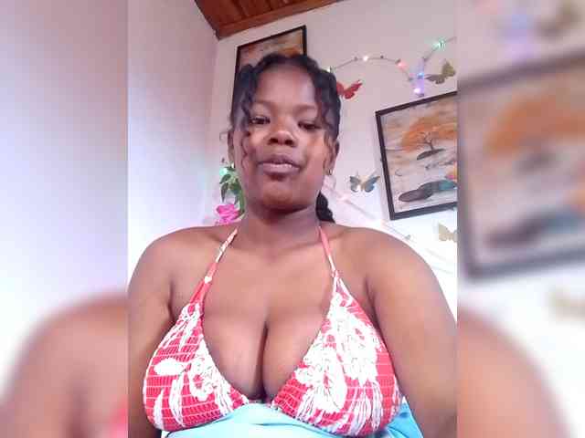 Modèle: Sayrahsexy