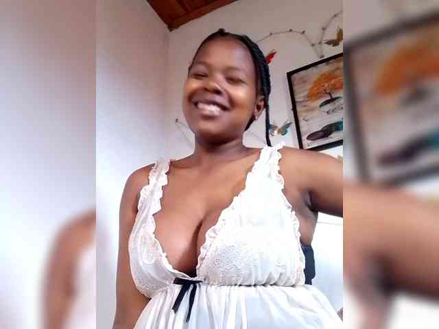 Sayrahsexy webcam