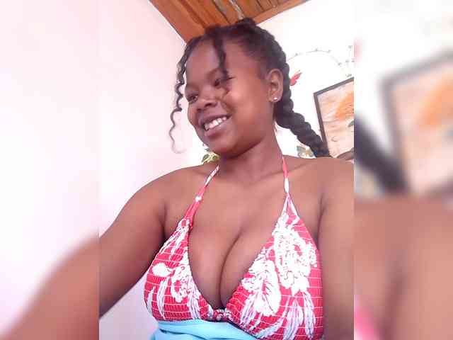 Sayrahsexy webcam