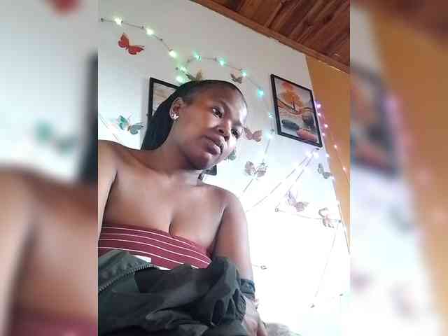 Sayrahsexy webcam