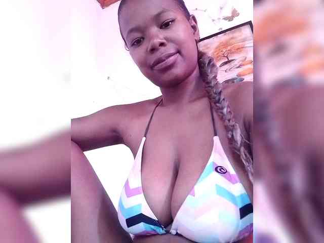 Sayrahsexy webcam